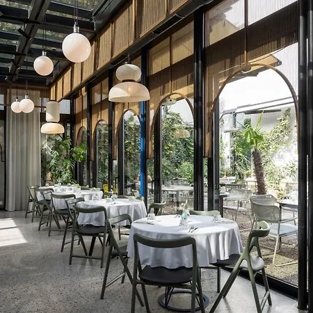 Pavilion Boutique Hotel 4*