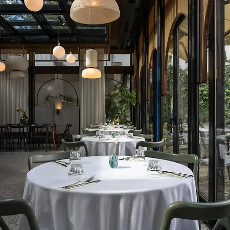 Pavilion Boutique Hotel