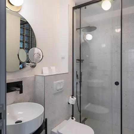 Pavilion Boutique Hotel