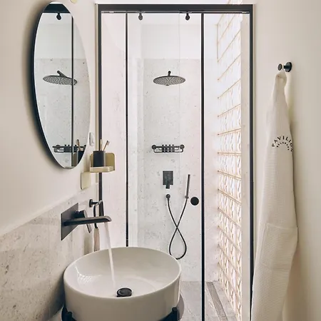 Pavilion Boutique Отель 4*