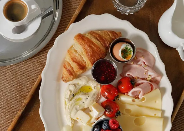 Отель Pavilion Boutique 4*